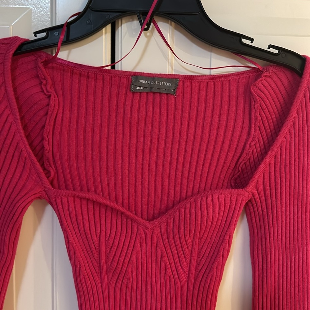 Pink ribbed long sleeve urban Outfitters sweater. Size xs. - Picture 2 of 5